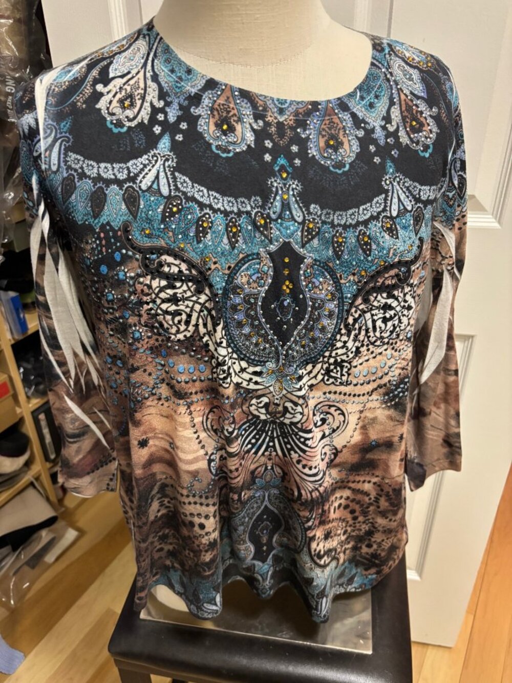 Sequin paisley top - 3/4 length sleeve